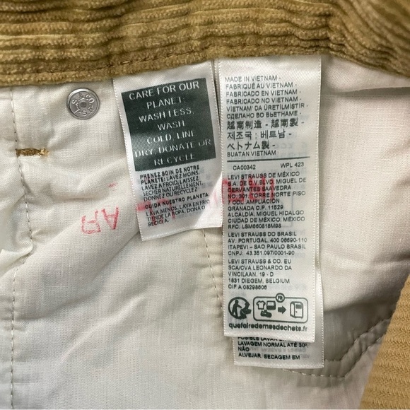 Levis Women Straight Leg 32x30 Corduroy Tan Stretch High Rise Retro Classic Pant - Picture 7 of 10